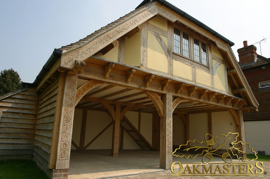 Oak framed garage with jettied loft room