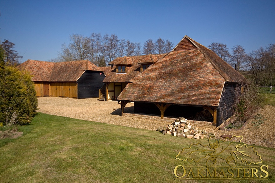 Oak framed garage complex with guest and leisure space