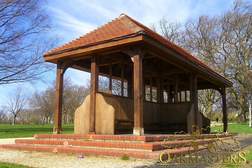 Oak framed park smoking shelter