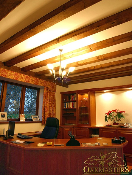 Oak ceiling layout without a central main beam works well for smaller rooms - 165823