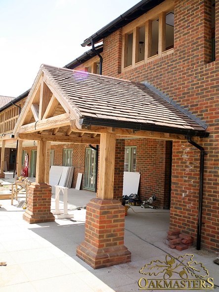 Open oak porch with overhang