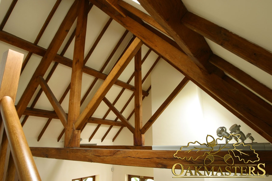Simple and clean oak truss and rafters in open ceiling