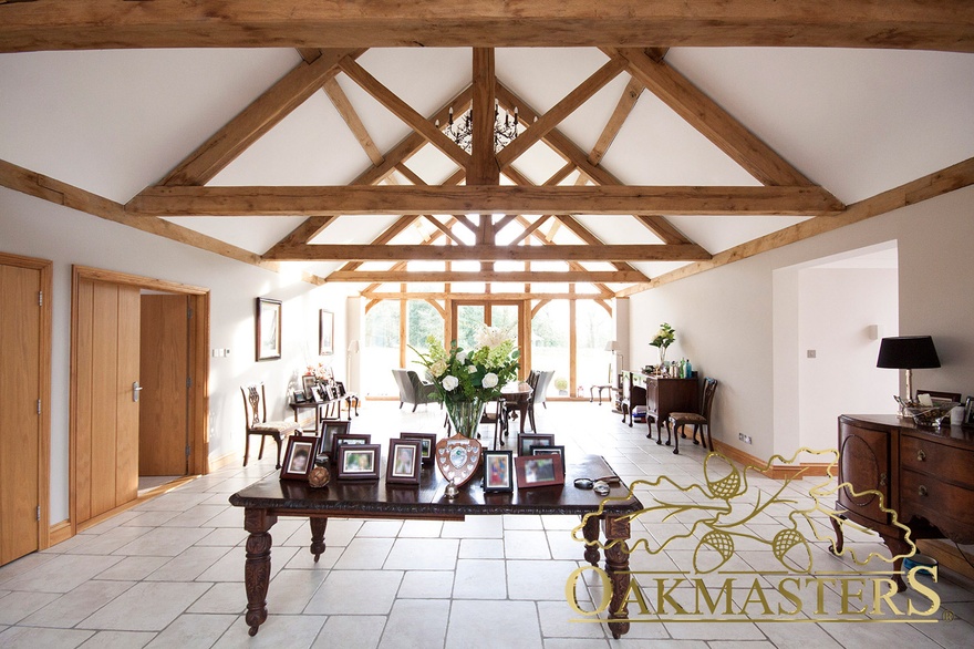 Main entrance hall with vaulted ceiling