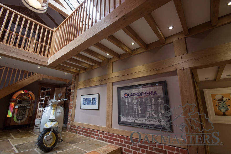 detail of the exposed structural oak frame in the oak extension hallway